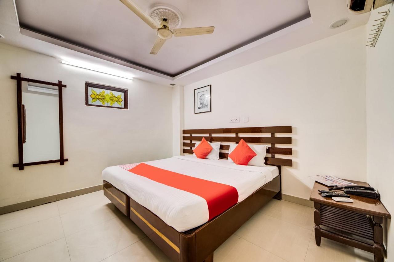 Vaccinated Staff - OYO 33504 Hotel Ananda Inn Hyderabad Exterior foto