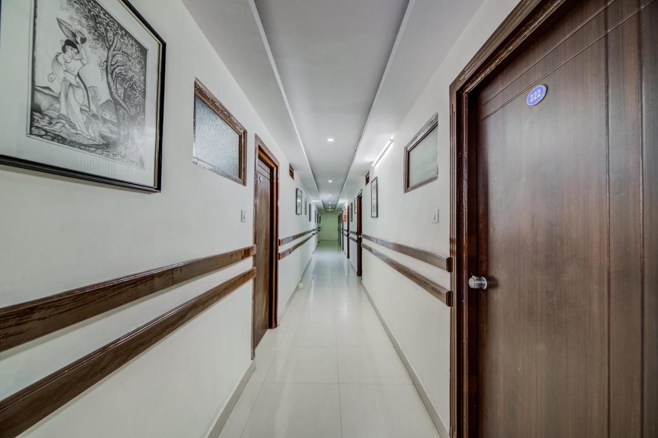 Vaccinated Staff - OYO 33504 Hotel Ananda Inn Hyderabad Exterior foto
