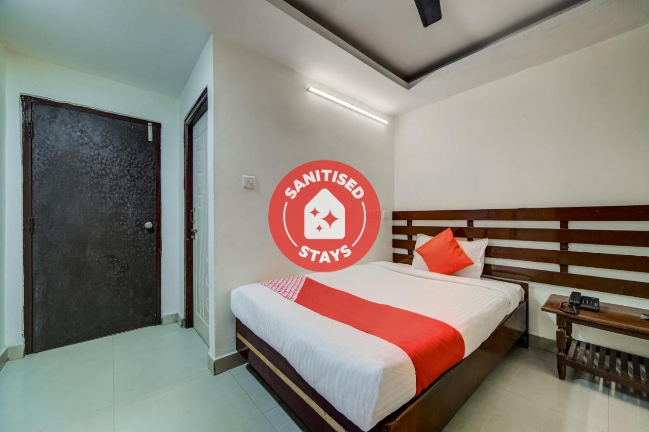 Vaccinated Staff - OYO 33504 Hotel Ananda Inn Hyderabad Exterior foto