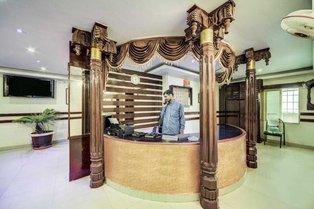 Vaccinated Staff - OYO 33504 Hotel Ananda Inn Hyderabad Exterior foto
