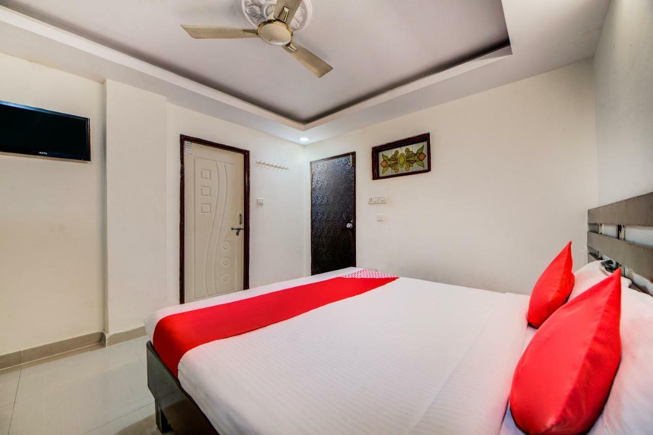 Vaccinated Staff - OYO 33504 Hotel Ananda Inn Hyderabad Exterior foto