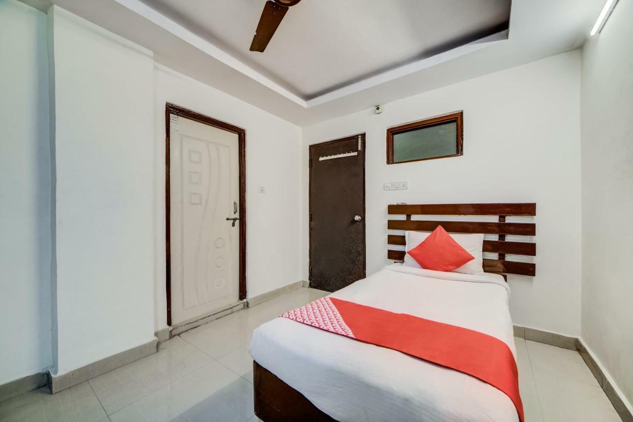 Vaccinated Staff - OYO 33504 Hotel Ananda Inn Hyderabad Exterior foto